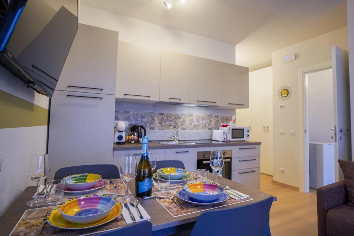 Gelsomino Suite Leonardo Academy, Mxp & Laghi เซสโต คาเลนดิ ภายนอก รูปภาพ